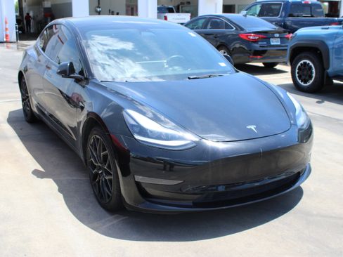 Used 2022 Tesla Model 3 Performance AWD/4WD image 2