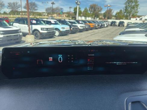 Certified 2025 Ford Expedition Max Active AWD/4WD image 11