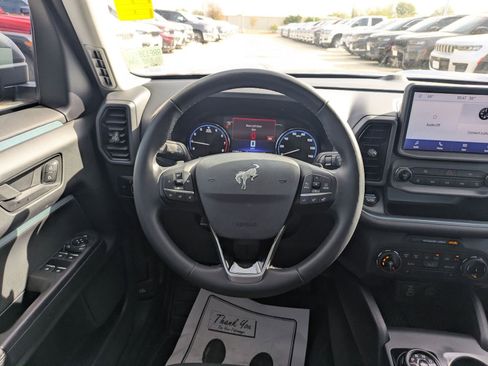Used 2024 Ford Bronco Sport Badlands image 19