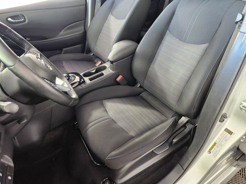 Used 2022 Nissan Leaf SV image 12