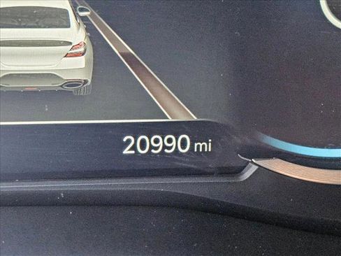 Used 2023 Genesis G70 3.3T w/ Sport Advanced Package image 10