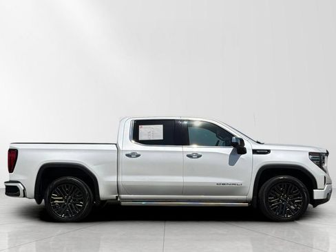 Used 2022 GMC Sierra 1500 Denali Ultimate AWD/4WD image 7
