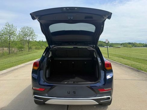 Used 2023 Buick Encore GX Essence FWD image 5