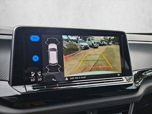 Used 2025 Volkswagen Atlas Cross Sport SEL R-Line image 20