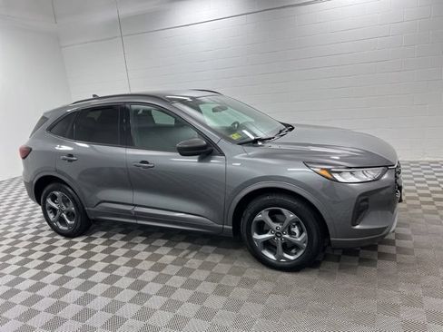Used 2023 Ford Escape ST-Line AWD/4WD image 4
