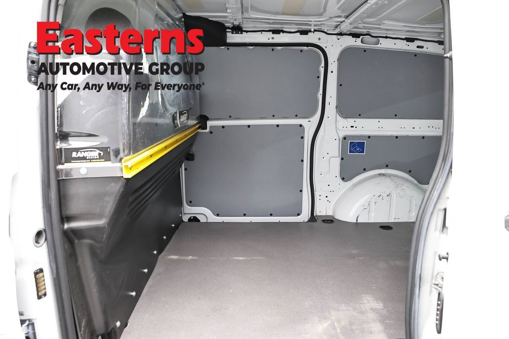 Used 2022 Mercedes-Benz Metris image 18