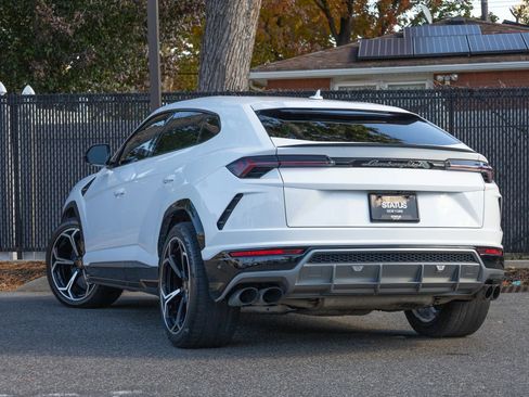 Used 2019 Lamborghini Urus image 23