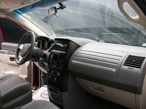 Used 2009 Dodge Grand Caravan SE image 14