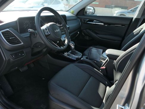 New 2026 Kia Seltos EX image 10
