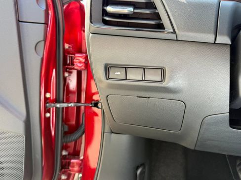 New 2026 Nissan Sentra SR w/ Floor Mat Package FWD image 15
