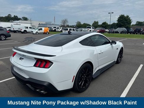 Used 2025 Ford Mustang GT Premium RWD image 5