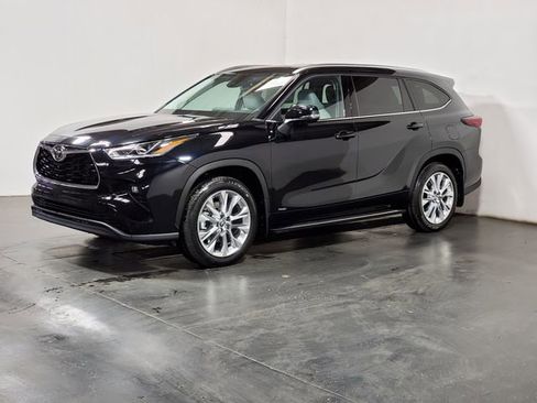 New 2026 Toyota Highlander Limited image 5