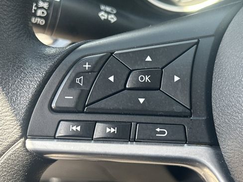 Used 2024 Nissan Sentra SV FWD image 24