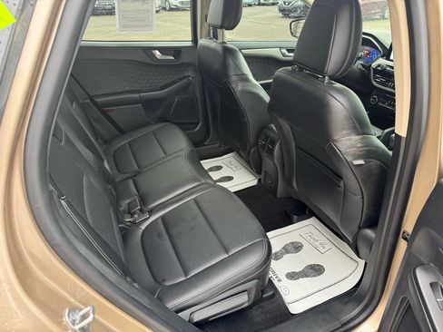 Used 2020 Ford Escape SE Sport image 13