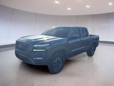 Used 2024 Nissan Frontier SL image 7