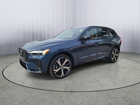 Used 2023 Volvo XC60 B5 Ultimate w/ Protection Package Premier image 8