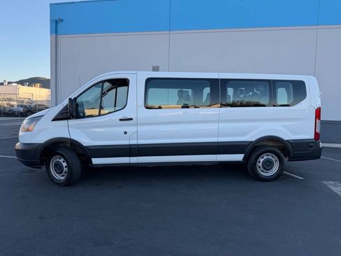 Used 2017 Ford Transit 350 XL RWD image 6
