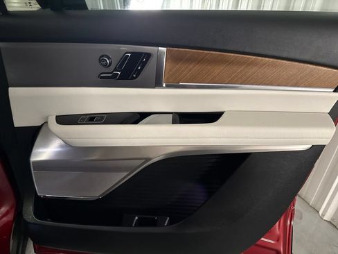 Certified 2026 Cadillac Vistiq Sport AWD/4WD image 27