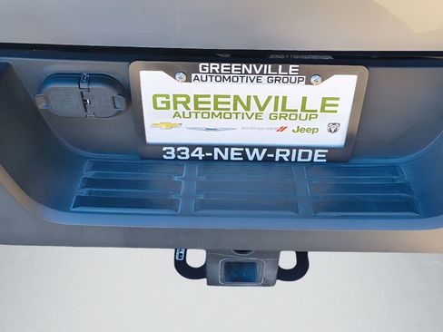 Used 2024 Toyota Tacoma SR image 8