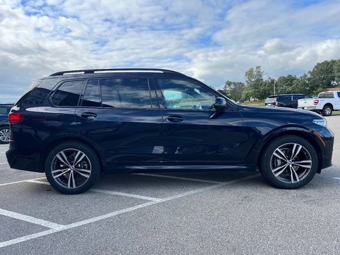 Used 2022 BMW X7 xDrive40i w/ M Sport Package image 8