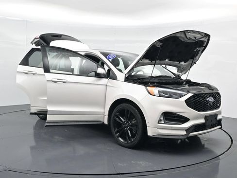 Used 2019 Ford Edge ST w/ Equipment Group 401A AWD/4WD image 44