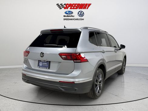 Used 2023 Volkswagen Tiguan SE image 7
