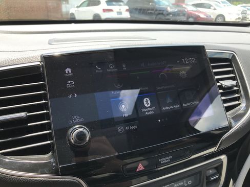 Used 2021 Honda Pilot Touring image 18