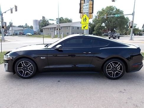 Used 2023 Ford Mustang GT Premium image 6