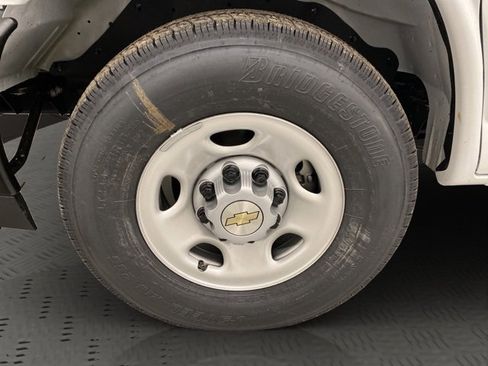 New 2025 Chevrolet Express 2500 image 26