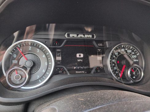 Used 2022 RAM 2500 Laramie AWD/4WD image 11