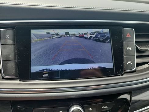 Used 2023 Buick Enclave Essence FWD image 21