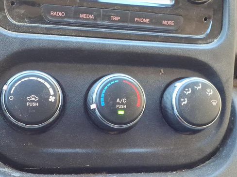 Used 2021 RAM ProMaster 1500 image 16