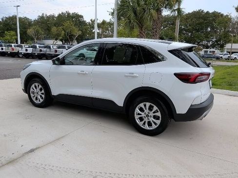 Certified 2024 Ford Escape Active AWD/4WD image 11