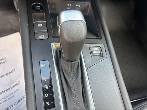 New 2025 Nissan Kicks SV image 18