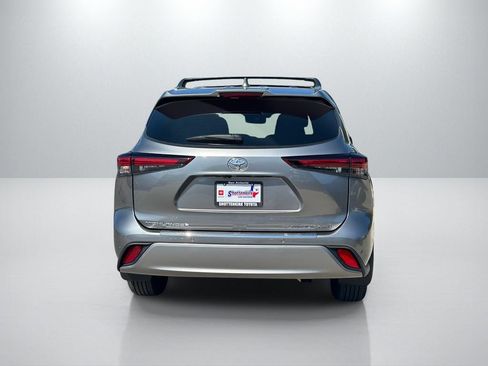 Used 2026 Toyota Highlander Platinum AWD/4WD image 6