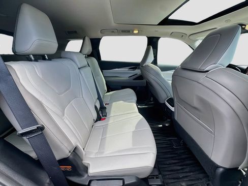 Certified 2026 INFINITI QX60 Pure w/ Cargo Package AWD/4WD image 30