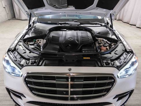Certified 2023 Mercedes-Benz S 580e 4MATIC Sedan image 39