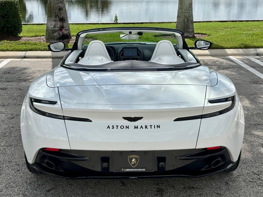 Used 2023 Aston Martin DB11 Volante RWD image 9