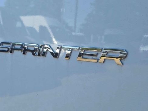 Used 2025 Mercedes-Benz Sprinter 2500 image 16