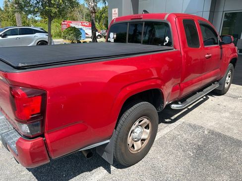 Used 2018 Toyota Tacoma SR w/ SR Convenience Package RWD image 4