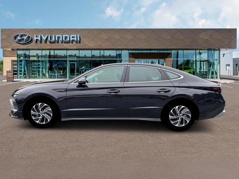 New 2026 Hyundai Sonata Blue FWD image 3