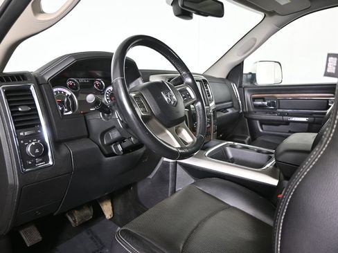 Used 2016 RAM 2500 Laramie w/ Convenience Group image 23