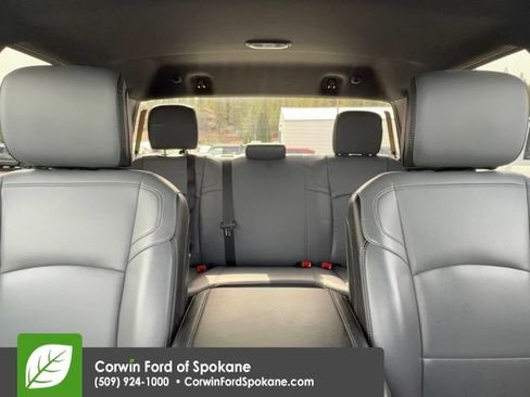 Used 2024 RAM 2500 Tradesman w/ Chrome Appearance Group AWD/4WD image 32
