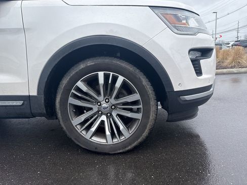 Used 2018 Ford Explorer Platinum image 5