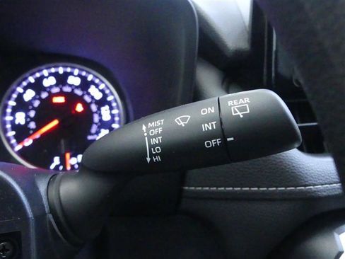 Used 2020 Toyota RAV4 LE image 18