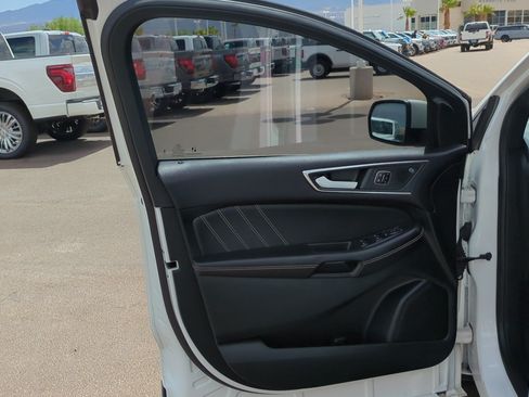 Used 2022 Ford Edge ST w/ Equipment Group 401A AWD/4WD image 14