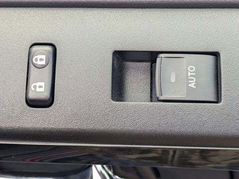 Used 2024 Toyota 4Runner TRD Off-Road Premium image 33