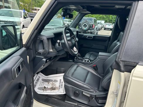Certified 2025 Ford Bronco Badlands AWD/4WD image 14
