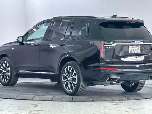 Used 2023 Cadillac XT6 Sport w/ Technology Package image 6