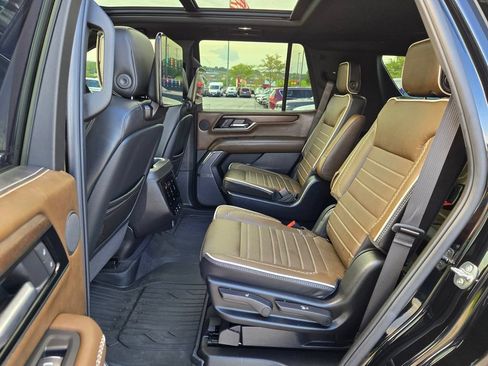 Used 2026 GMC Yukon Denali Ultimate AWD/4WD image 28